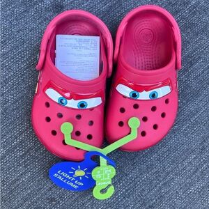 Lightning McQueen Cars Crocs NWT Toddler sz8